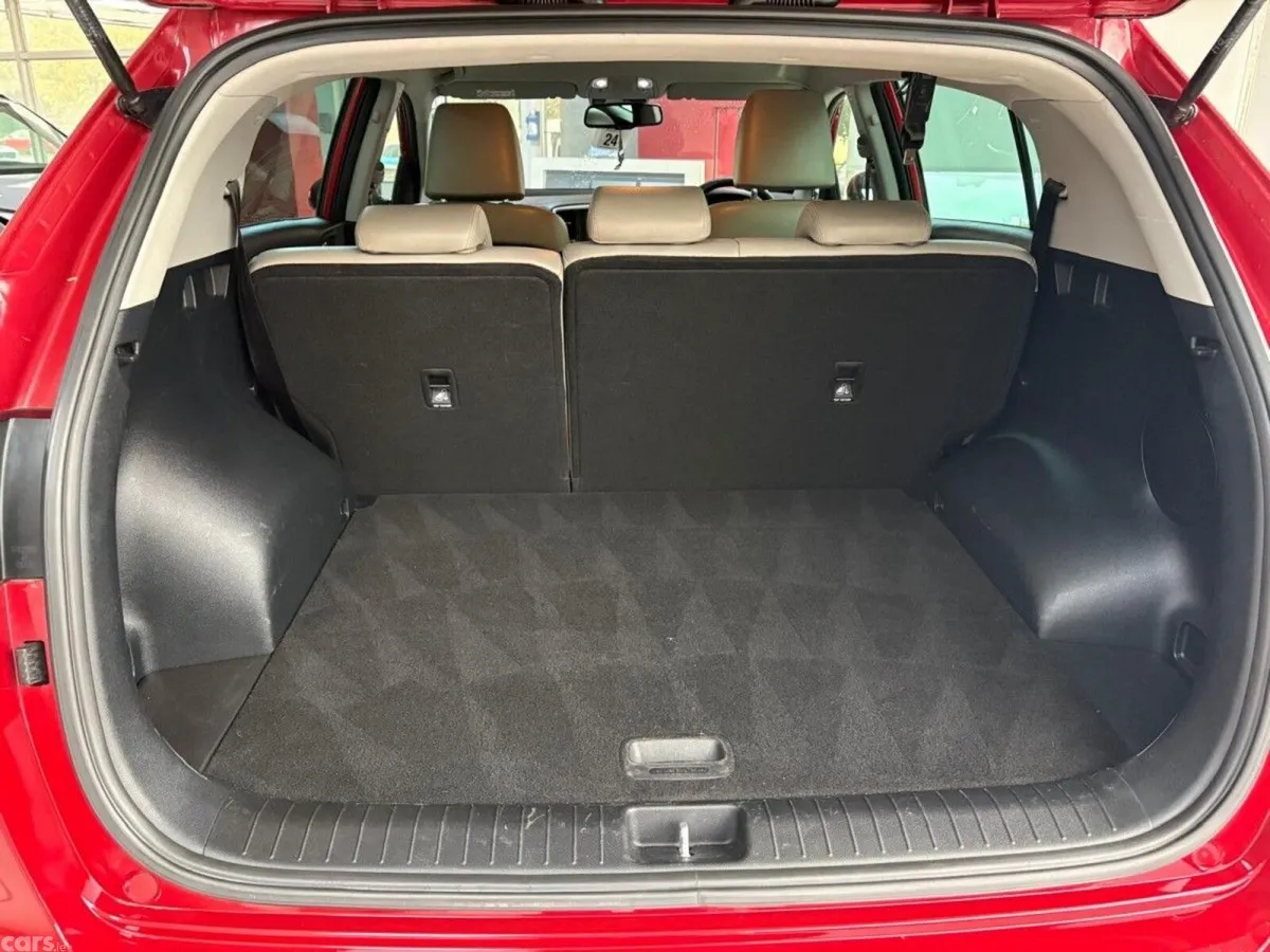 Kia Sportage SUV, Diesel, 2020, Red