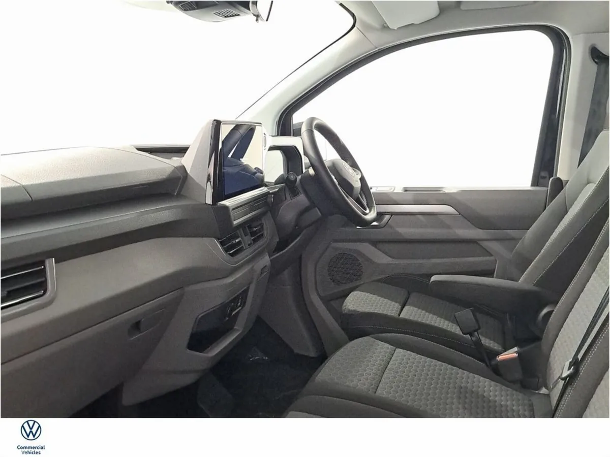 Volkswagen Caravelle MPV, Diesel, 2026, Black