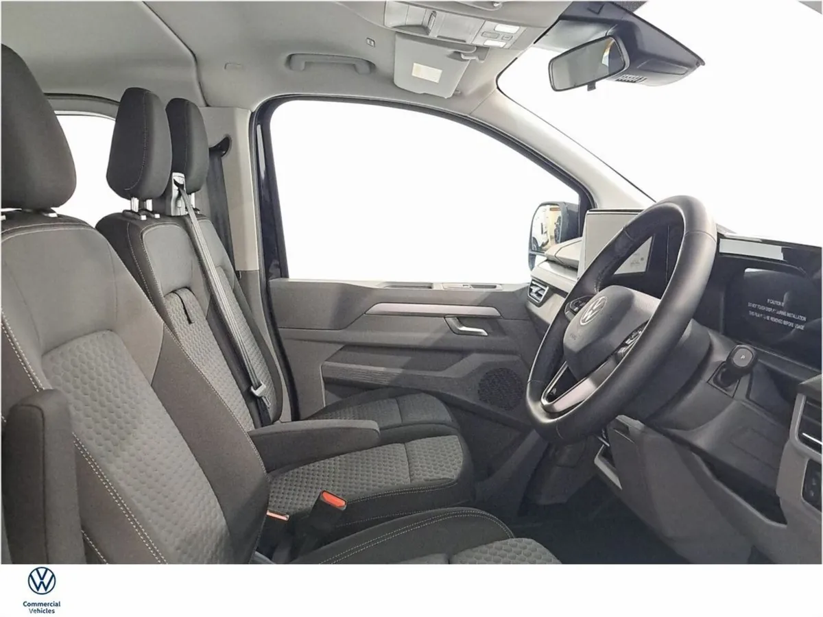 Volkswagen Caravelle MPV, Diesel, 2026, Black