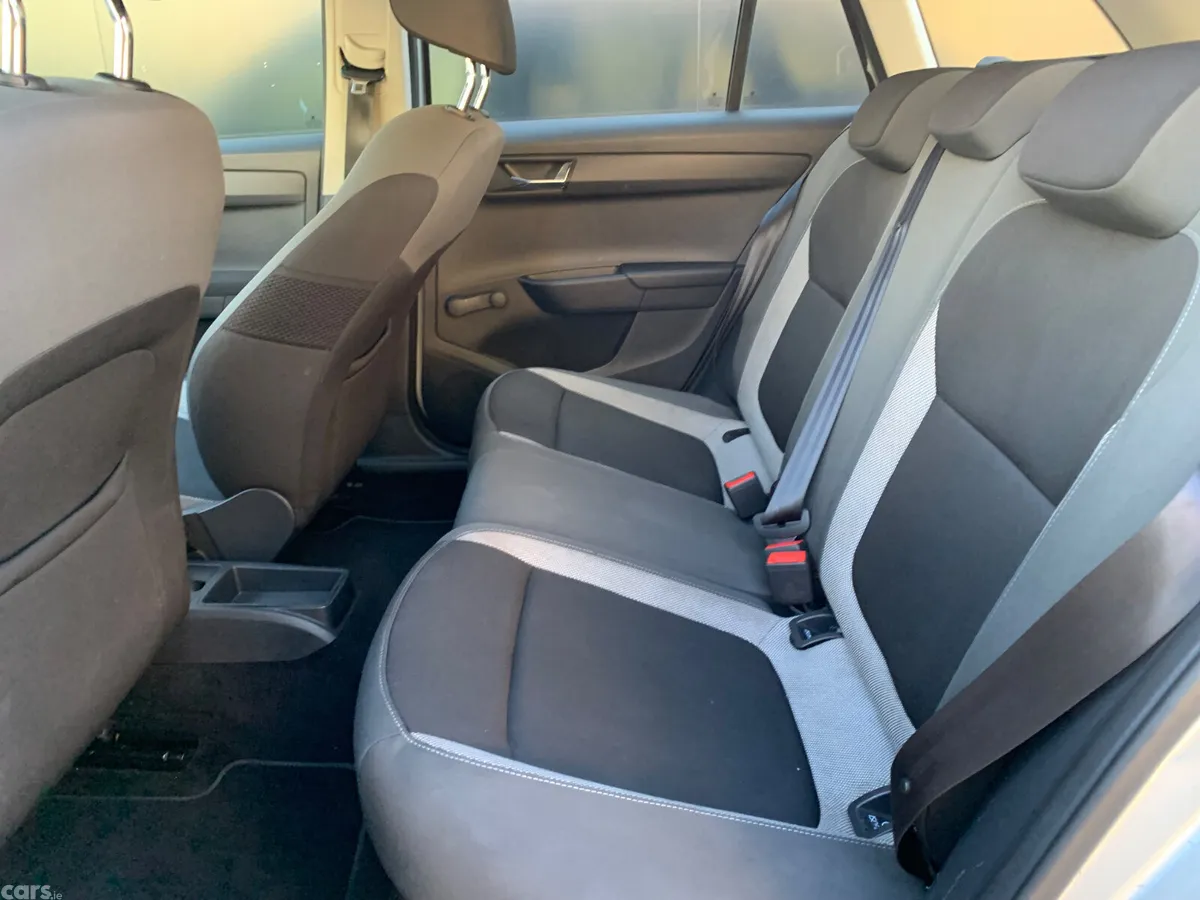 Skoda Fabia Estate, Petrol, 2017, Grey