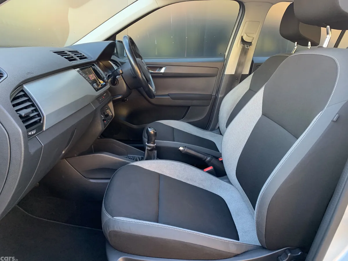 Skoda Fabia Estate, Petrol, 2017, Grey
