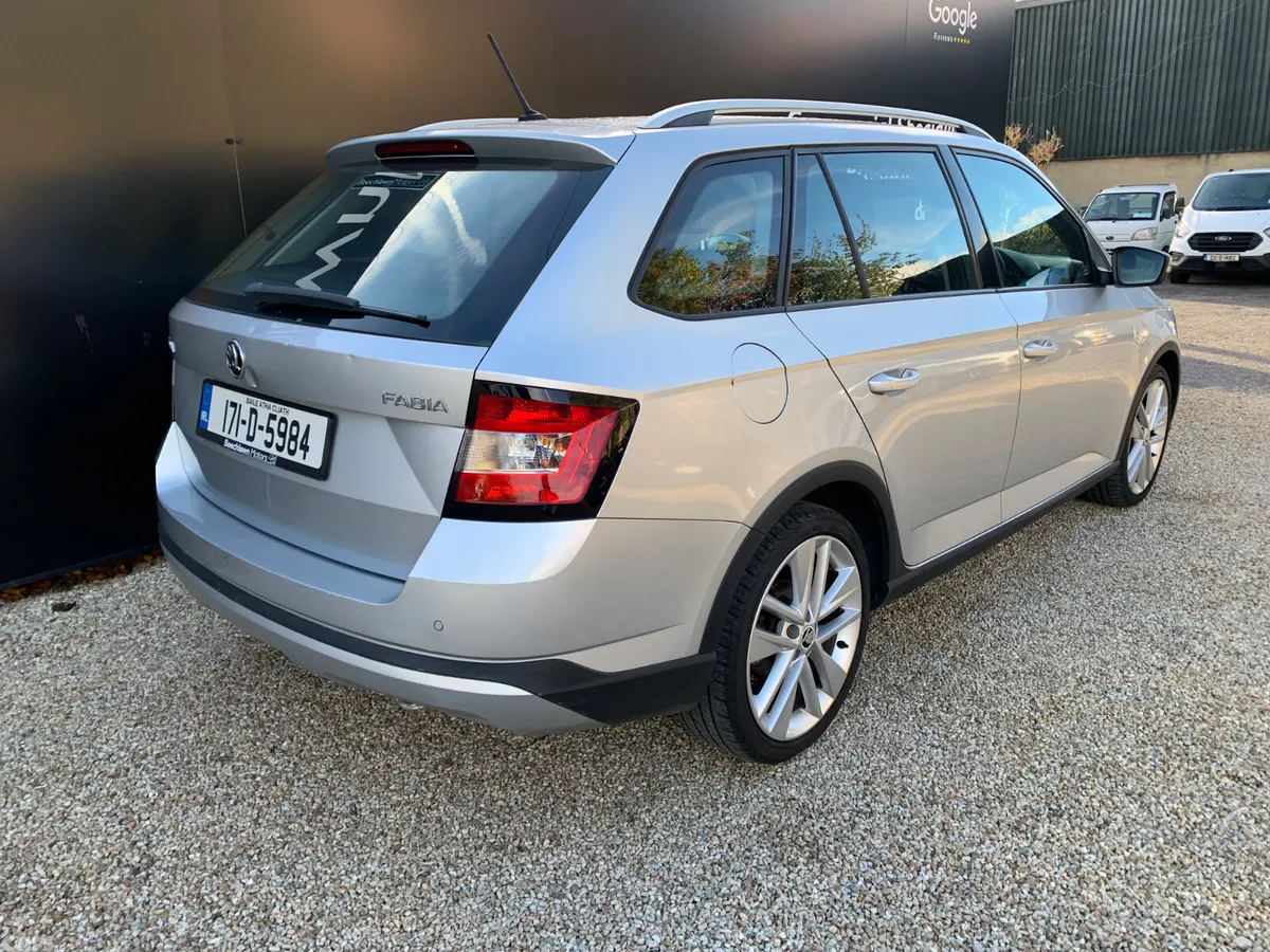 Skoda Fabia Estate, Petrol, 2017, Grey
