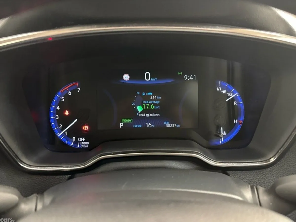 Toyota Corolla Saloon, Petrol Hybrid, 2022, Grey