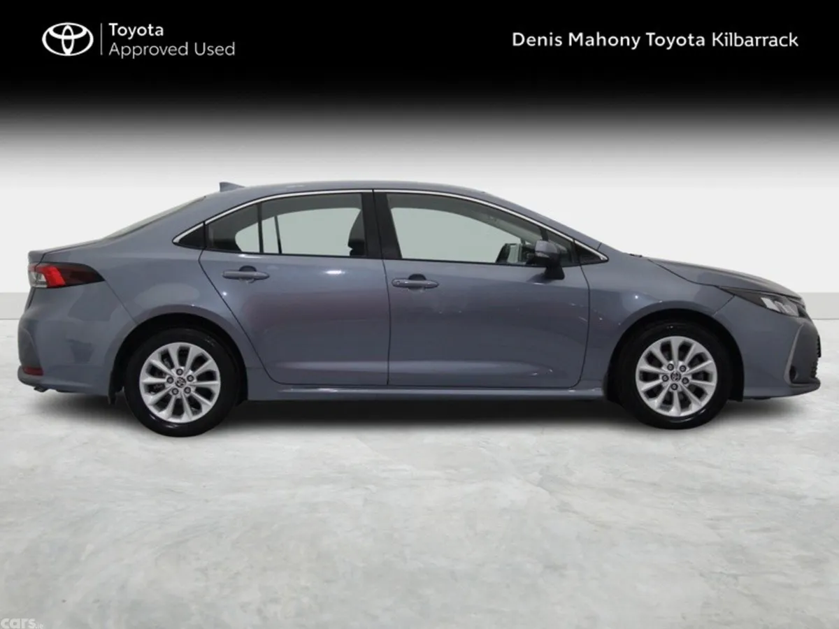 Toyota Corolla Saloon, Petrol Hybrid, 2022, Grey