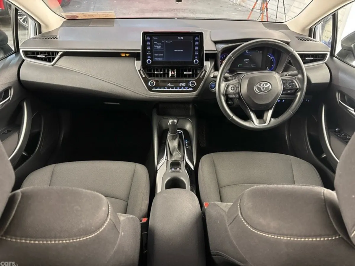 Toyota Corolla Saloon, Petrol Hybrid, 2022, Grey