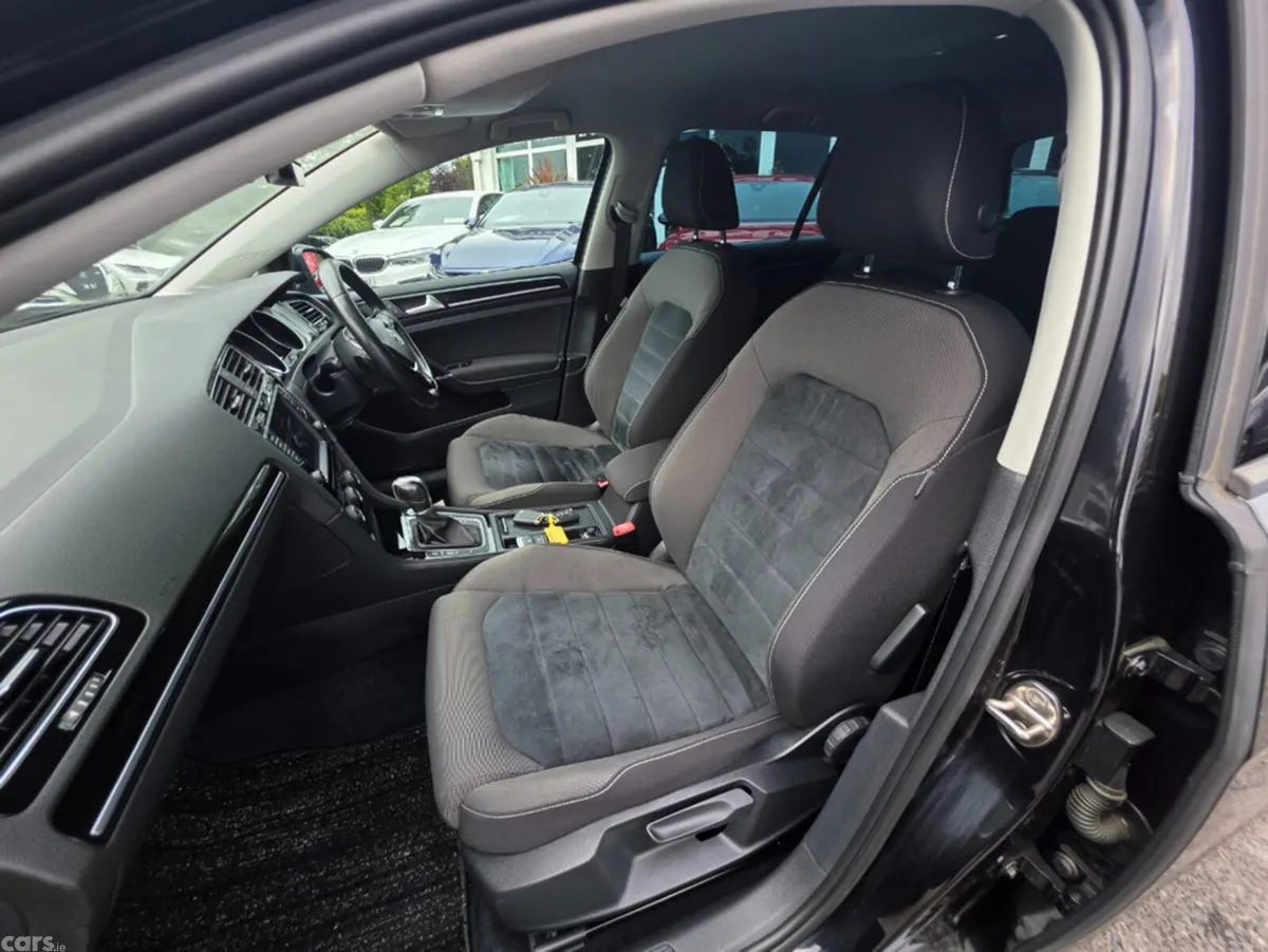 Volkswagen Golf Hatchback, Petrol, 2017, Black