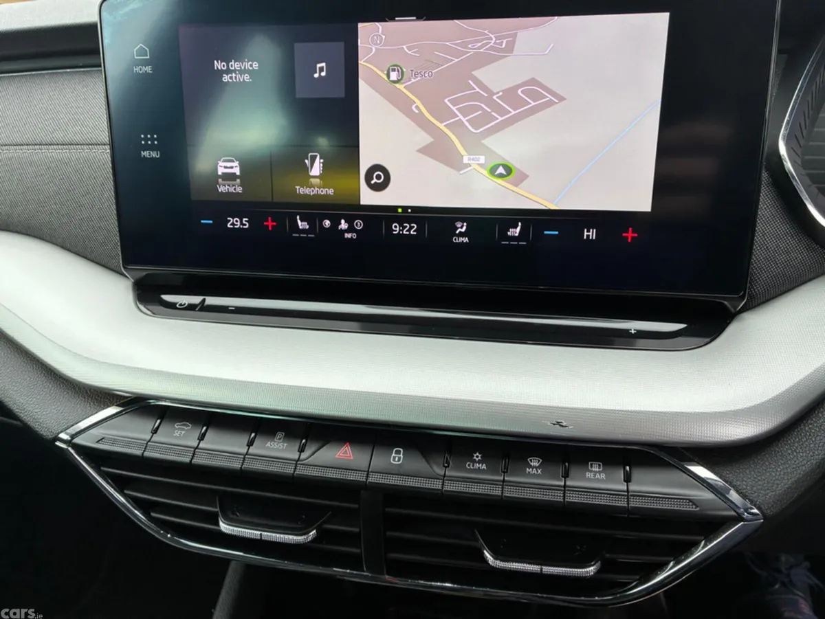 Skoda Octavia Hatchback, Diesel, 2023, White