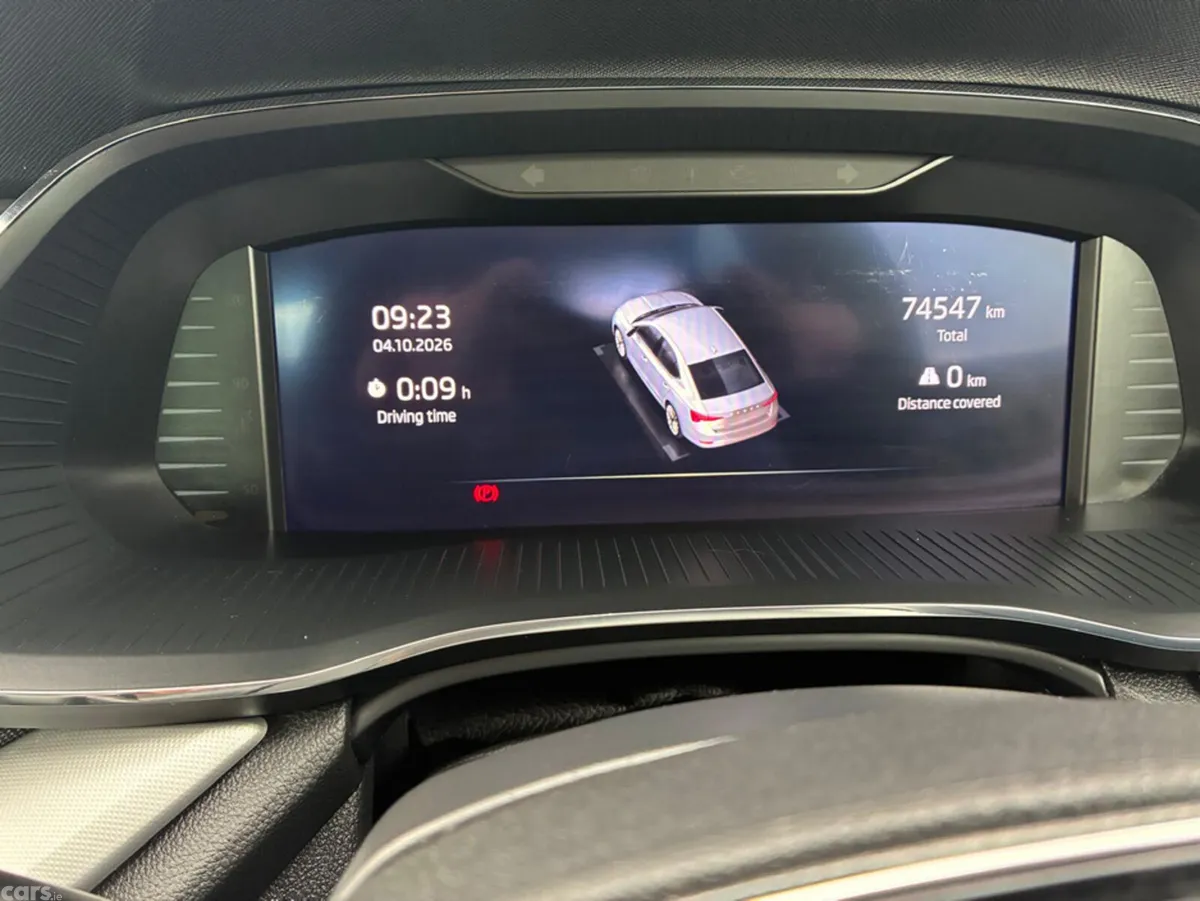 Skoda Octavia Hatchback, Diesel, 2023, White