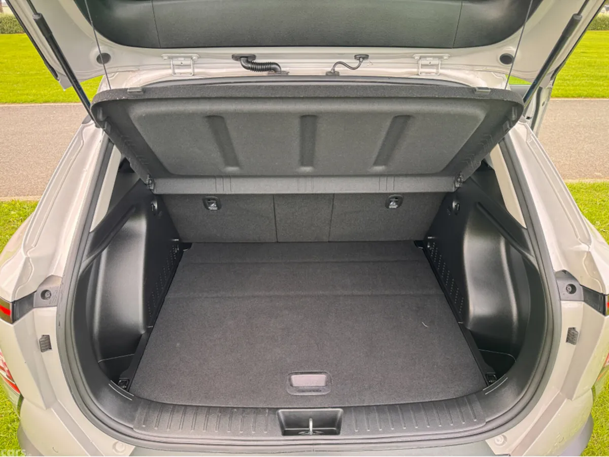 Hyundai KONA MPV, Petrol, 2024, Grey