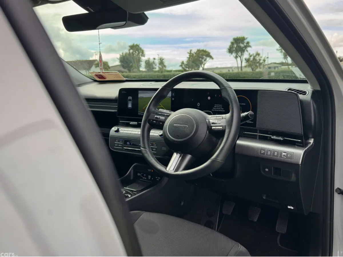 Hyundai KONA MPV, Petrol, 2024, Grey