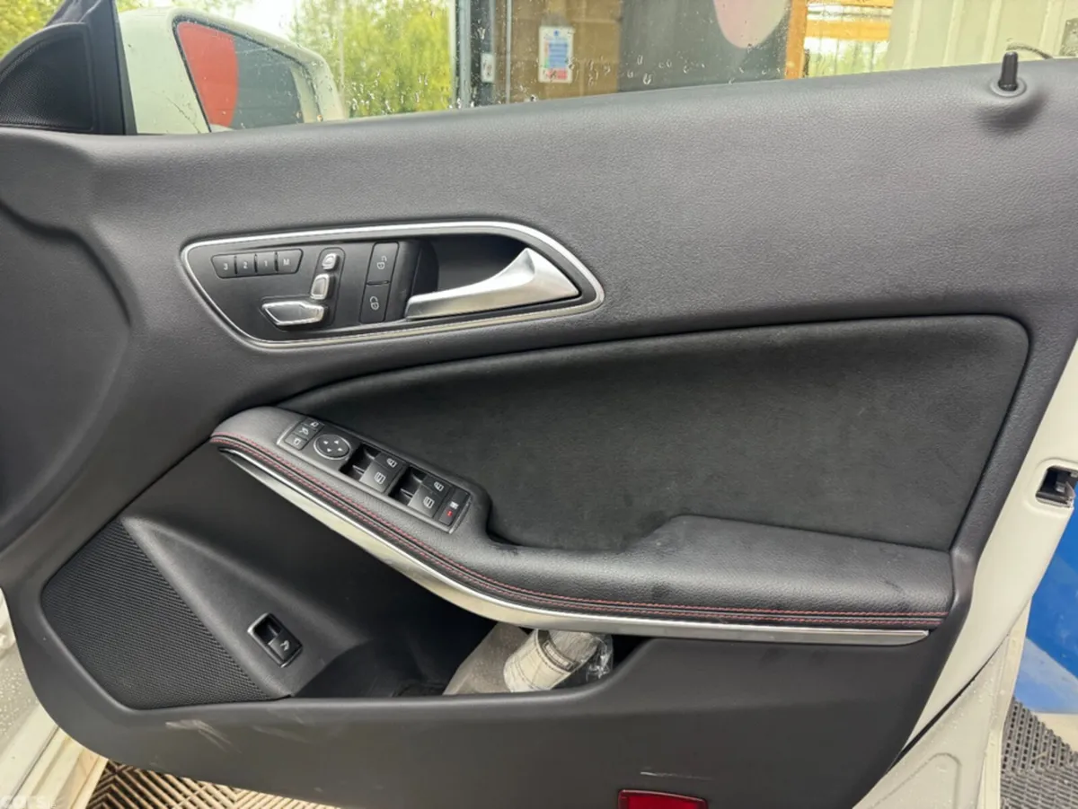Mercedes-Benz CLA Saloon, Petrol, 2016, White