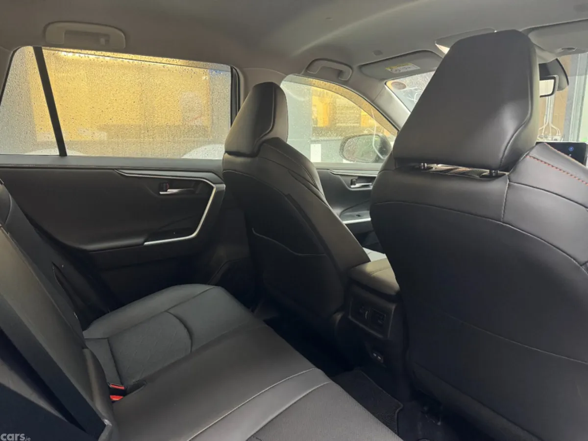 Toyota RAV4 SUV, Petrol Hybrid, 2024, Black