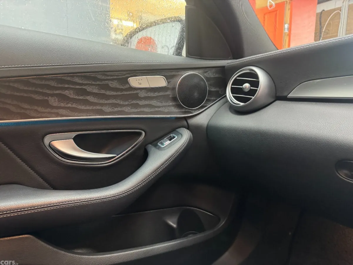 Mercedes-Benz C-Class Saloon, Petrol, 2016, White