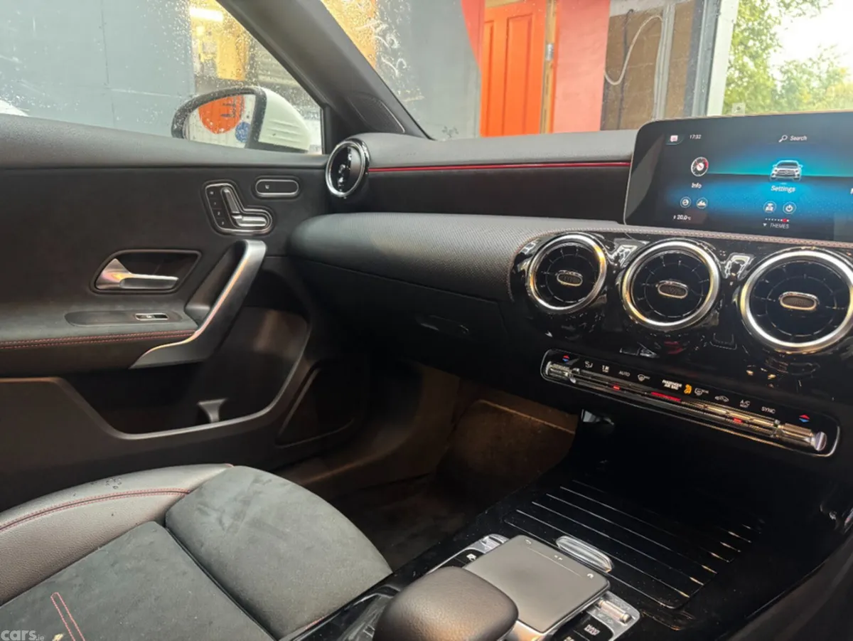 Mercedes-Benz A-Class Hatchback, Petrol, 2019, White