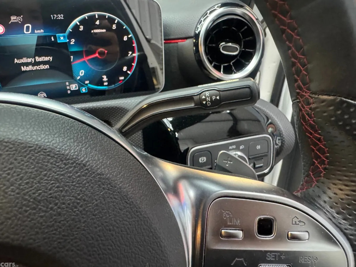 Mercedes-Benz A-Class Hatchback, Petrol, 2019, White