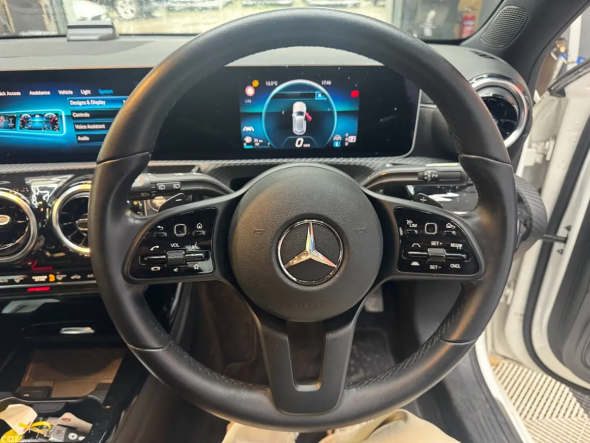 Mercedes-Benz A-Class Hatchback, Petrol, 2019, White