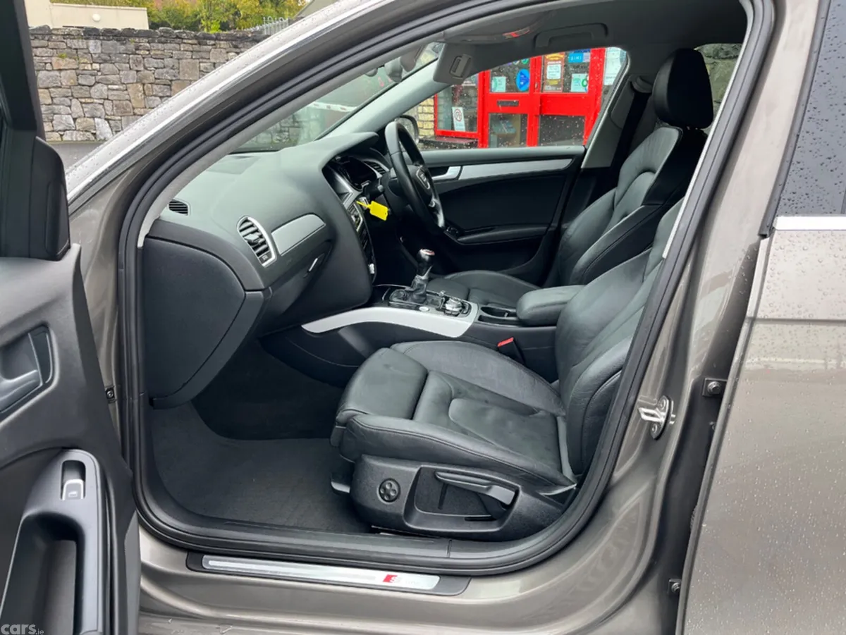 Audi A4 Saloon, Diesel, 2015, Grey