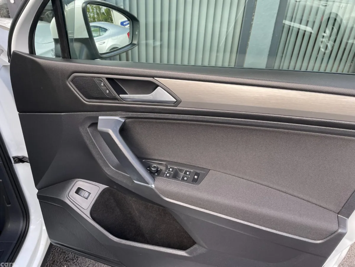 Volkswagen Tiguan Estate, Diesel, 2019, White