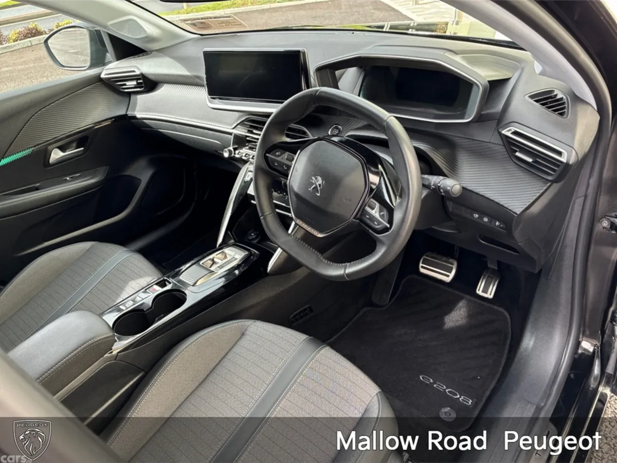 Peugeot 208 Hatchback, Electric, 2023, Black