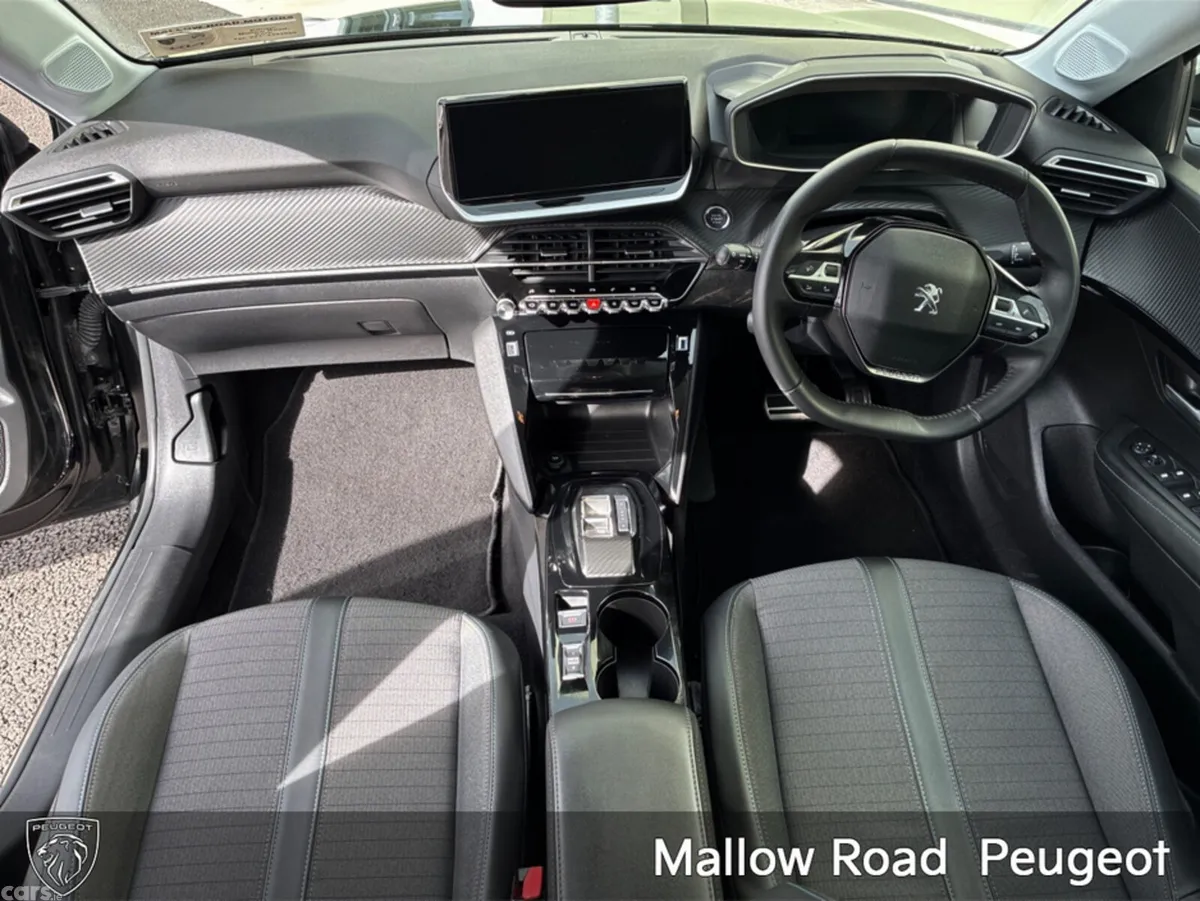 Peugeot 208 Hatchback, Electric, 2023, Black