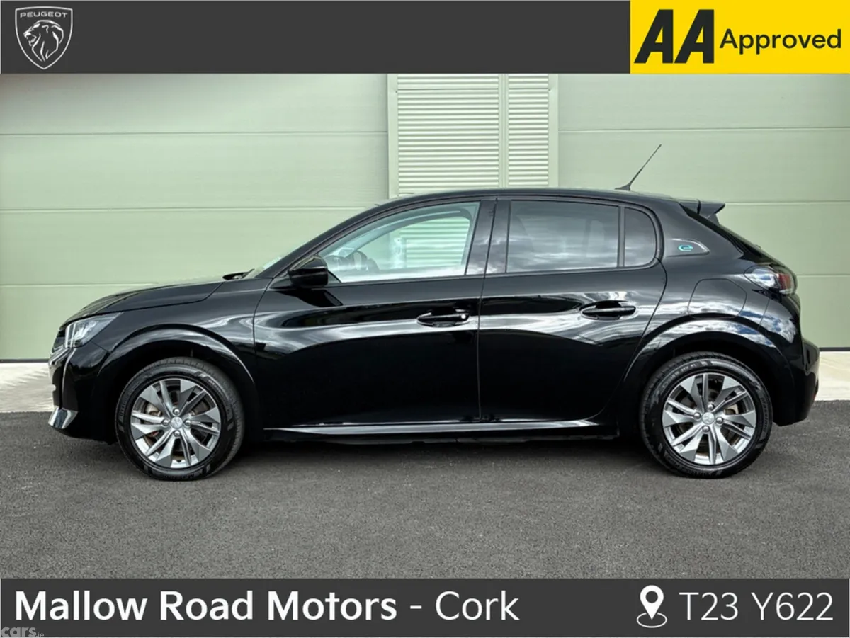 Peugeot 208 Hatchback, Electric, 2023, Black