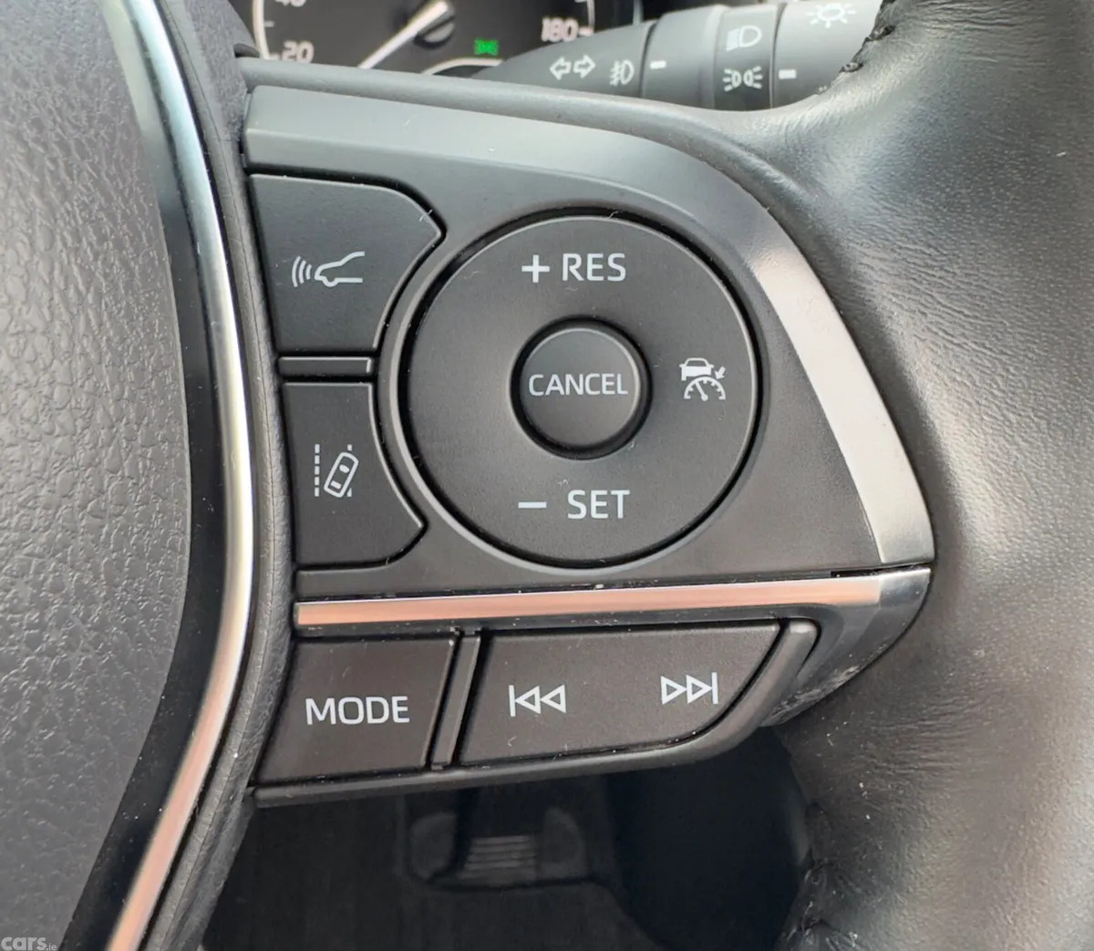 Toyota Camry Saloon, Petrol Hybrid, 2020, Red