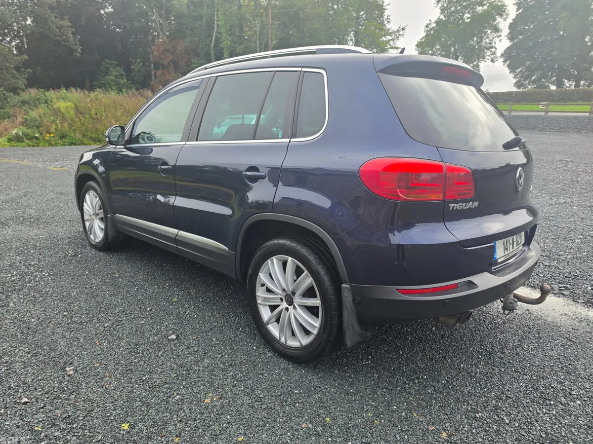Volkswagen Tiguan SUV, Diesel, 2014, Blue