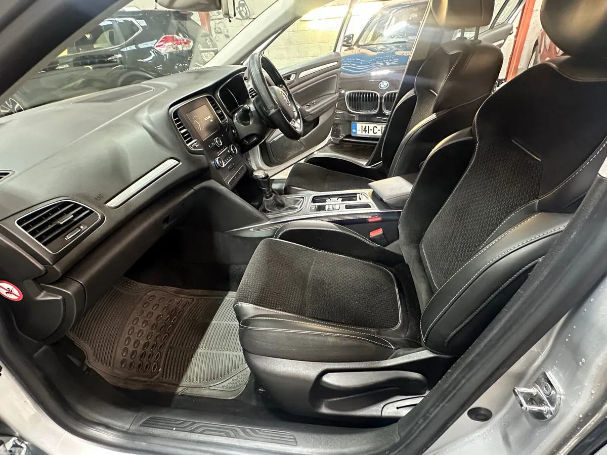 Renault Megane Estate, Diesel, 2017, Grey