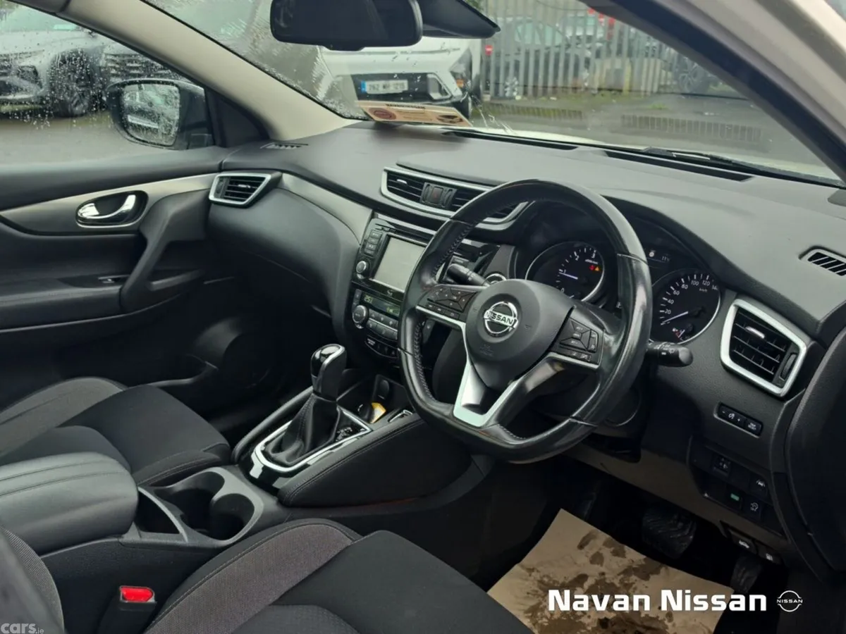 Nissan Qashqai MPV, Diesel, 2019, White