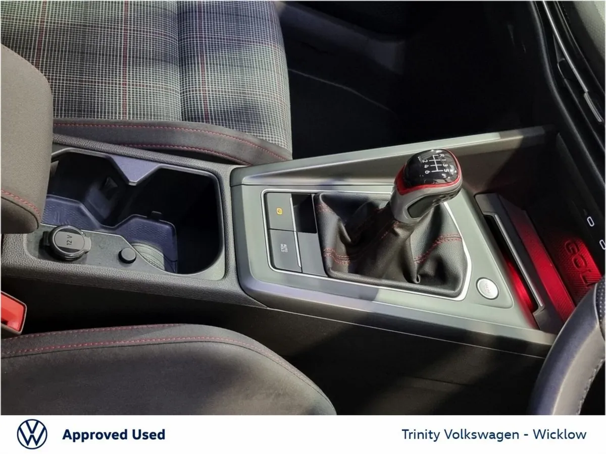 Volkswagen Golf Estate, Petrol, 2021, Red