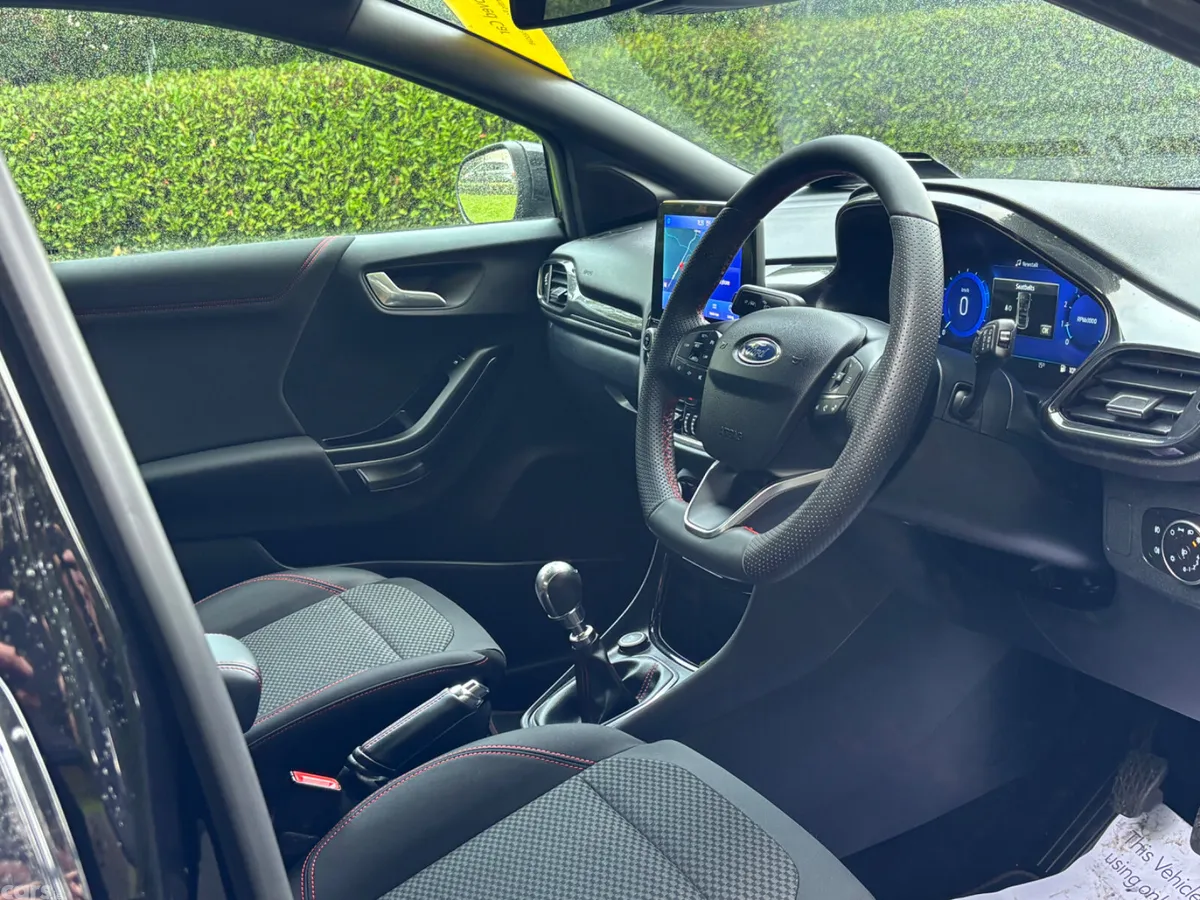 Ford Puma MPV, Petrol Hybrid, 2021, Black