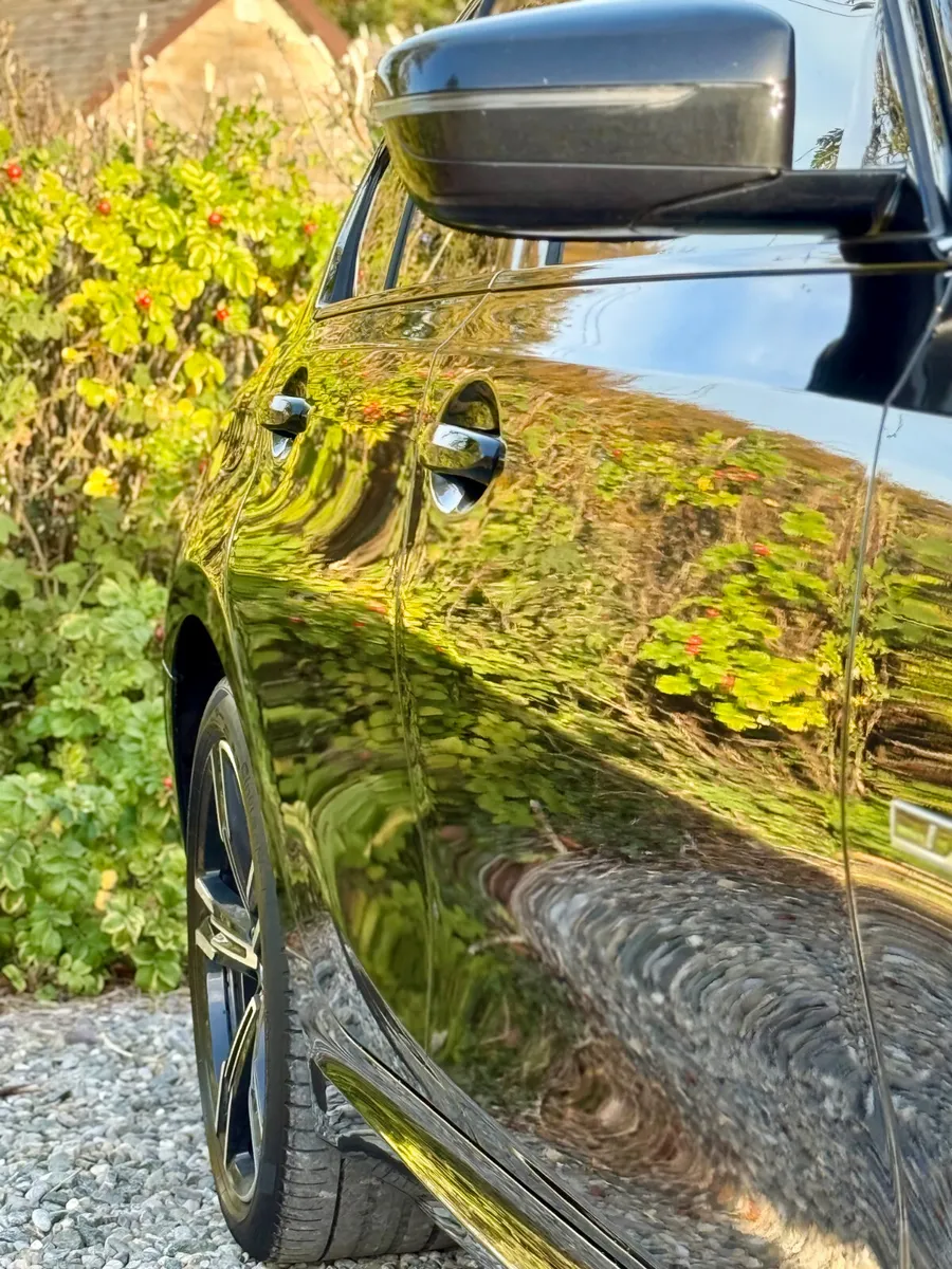 BMW 3-Series Saloon, Petrol Hybrid, 2023, Black