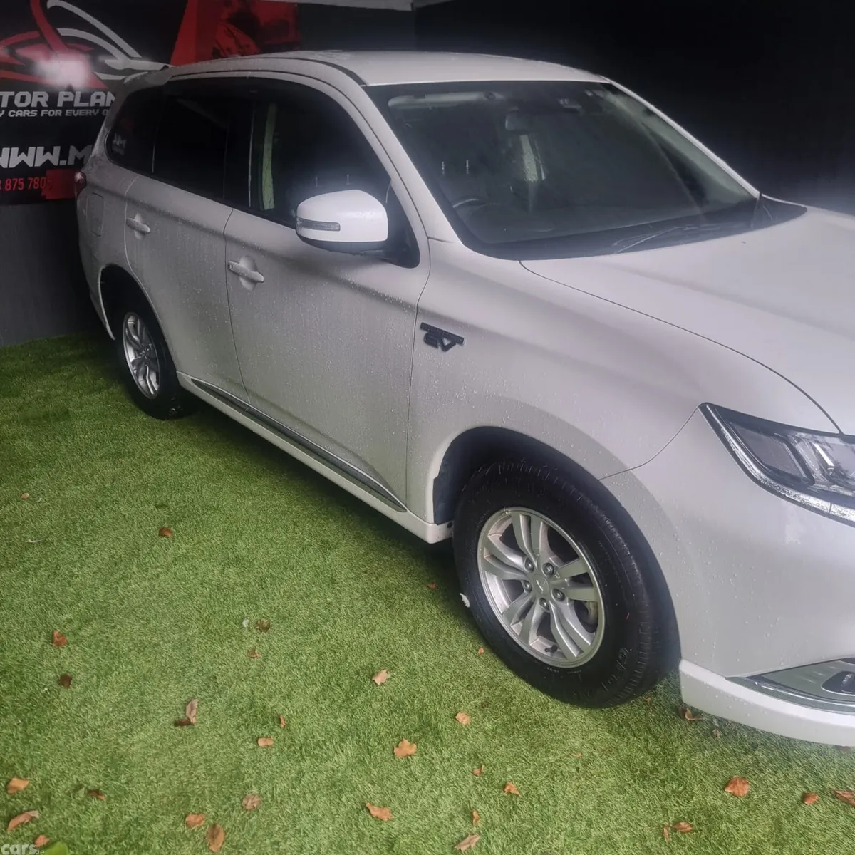 Mitsubishi Outlander SUV, Petrol Plug-in Hybrid, 2020, White