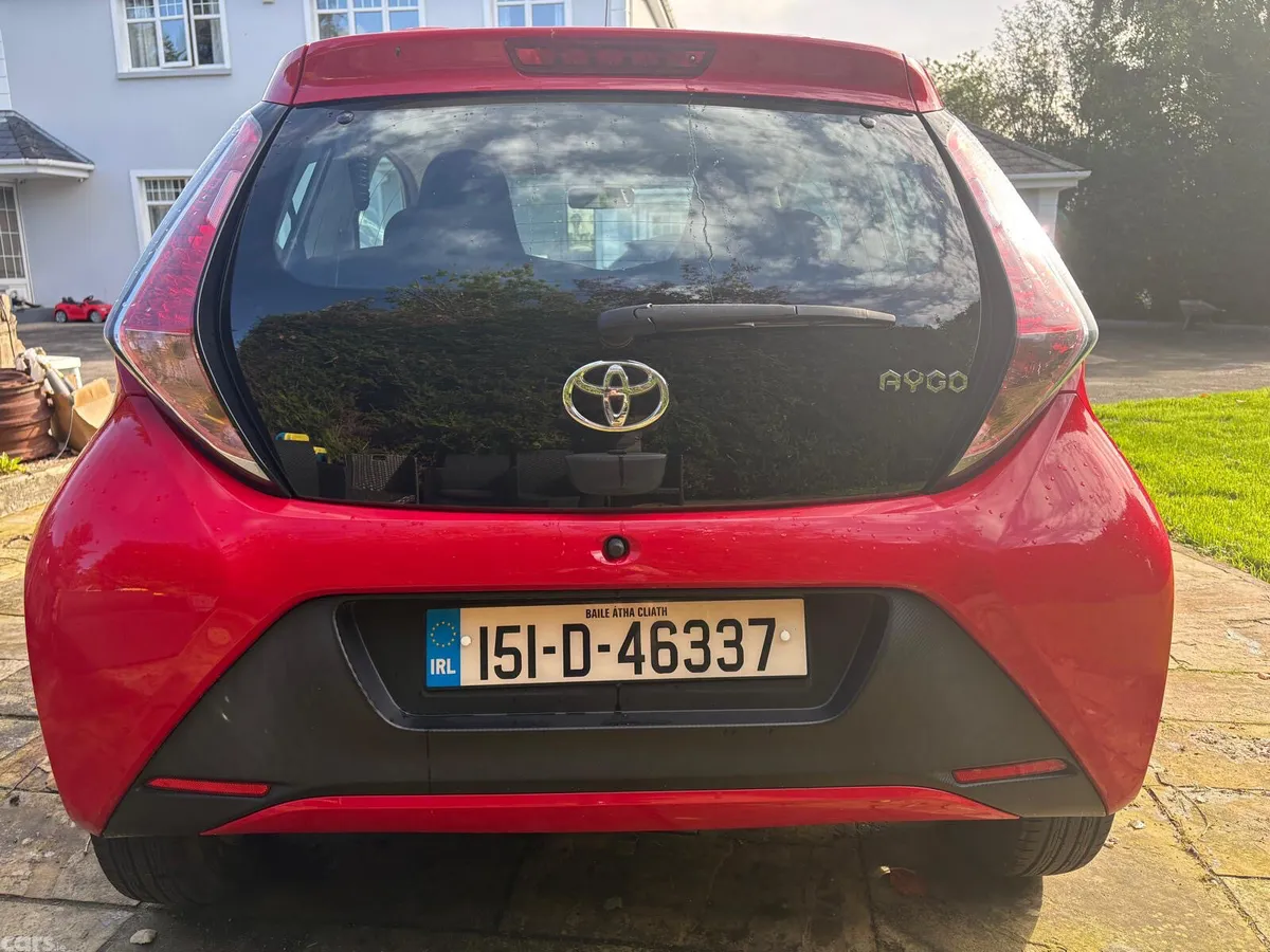 Toyota Aygo Hatchback, Petrol, 2015, Red