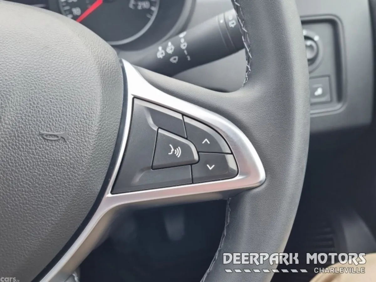 Dacia Duster SUV, Diesel, 2021, Orange