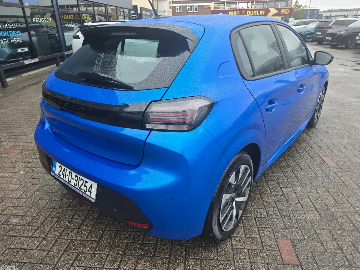 Peugeot 208 Hatchback, Petrol, 2024, Blue