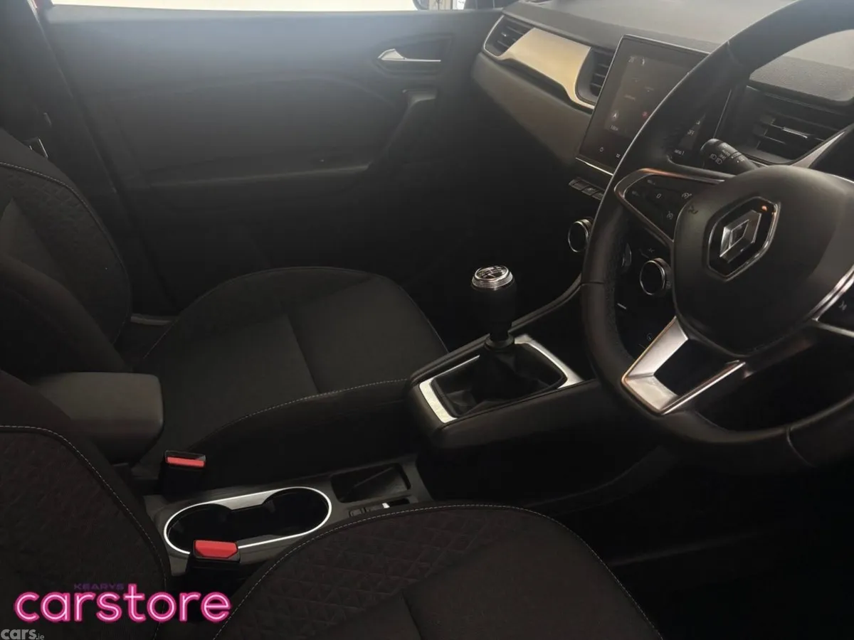 Renault Captur Hatchback, Petrol, 2024, Red