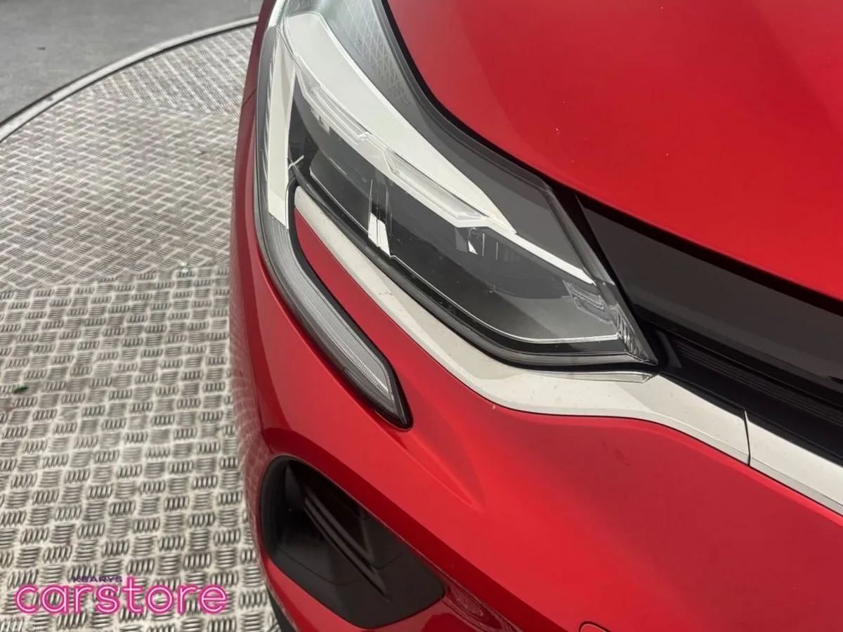 Renault Captur Hatchback, Petrol, 2024, Red