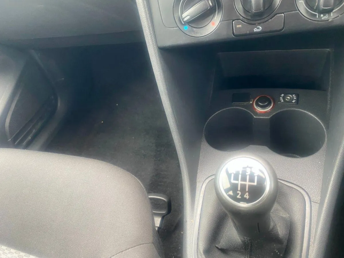 Volkswagen Polo Hatchback, Petrol, 2012, Black