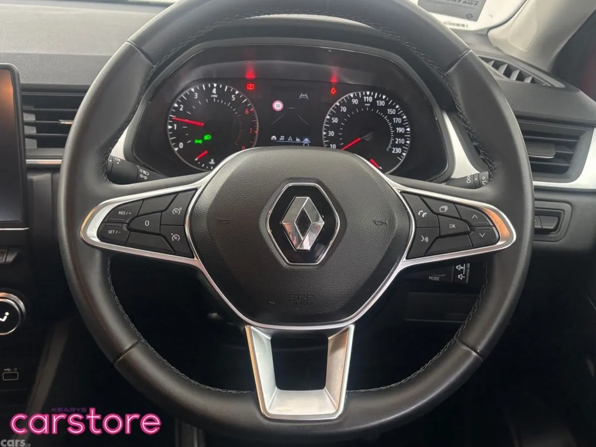 Renault Captur Hatchback, Petrol, 2024, Red