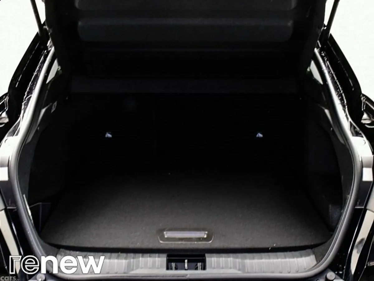 Renault Arkana Hatchback, Petrol, 2023, Black