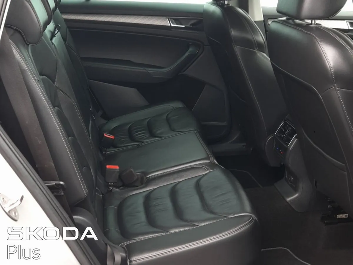Skoda Kodiaq MPV, Diesel, 2023, Grey