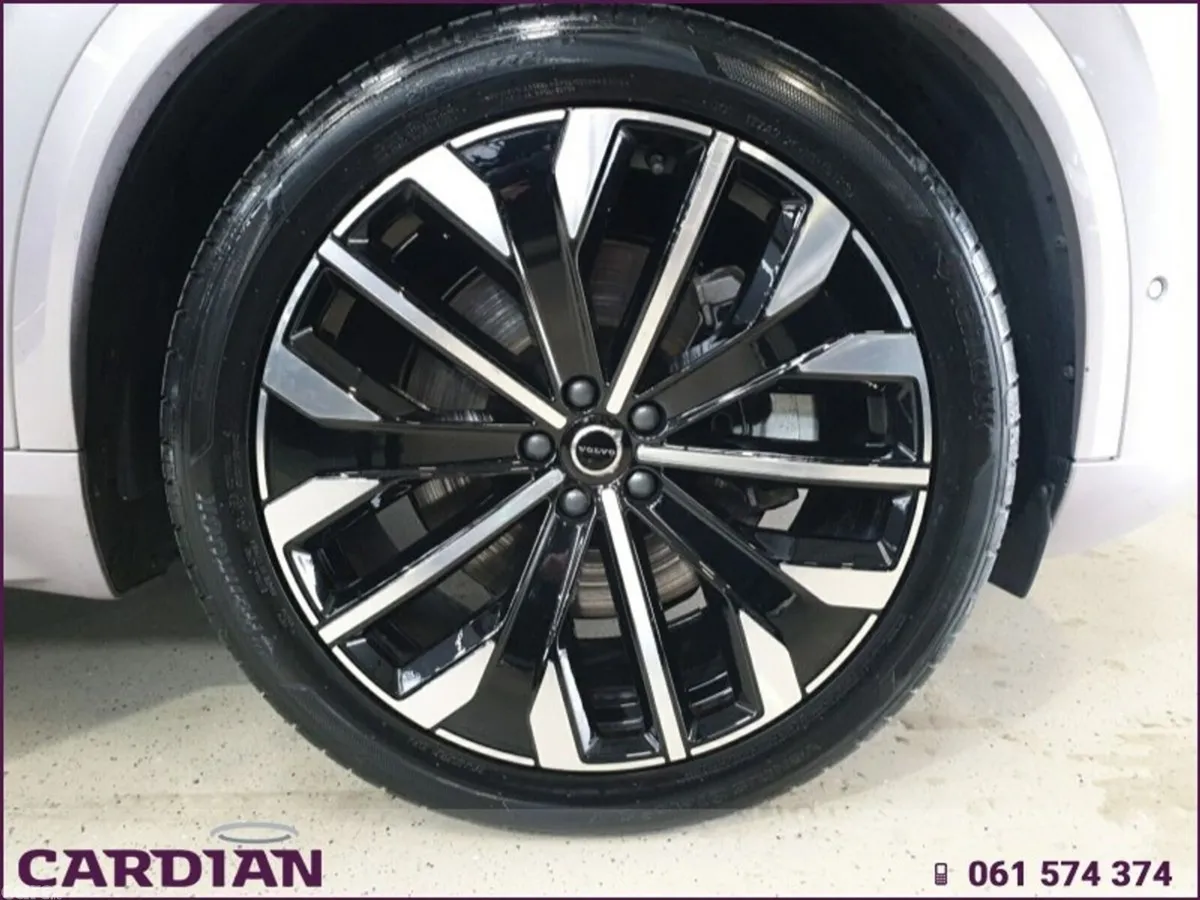 Volvo XC90 SUV, Petrol Hybrid, 2025, Silver
