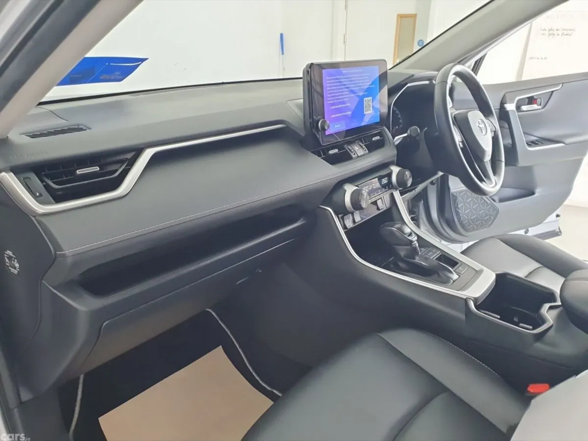 Toyota RAV4 SUV, Petrol Hybrid, 2023, Grey