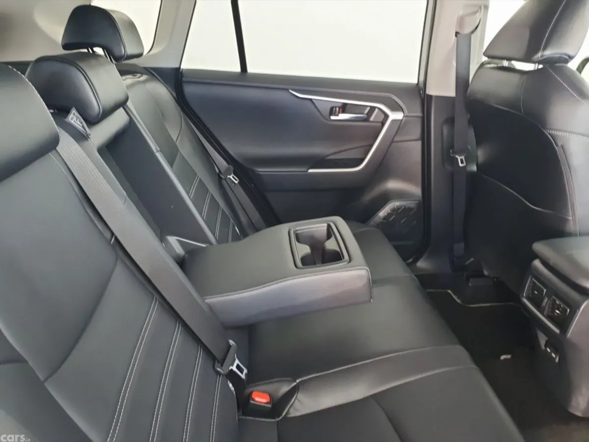 Toyota RAV4 SUV, Petrol Hybrid, 2023, Grey