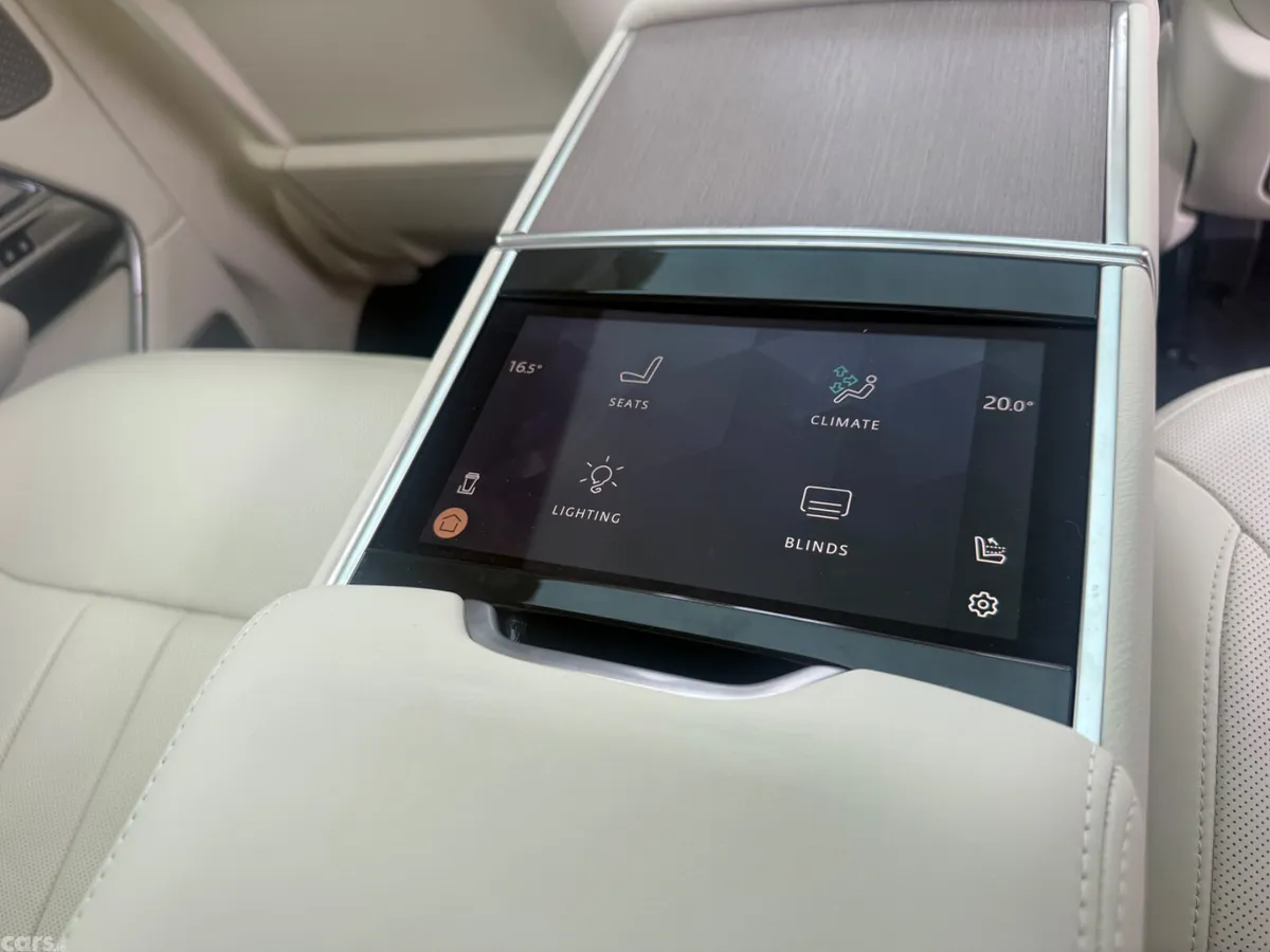 Land Rover Range Rover SUV, Petrol Hybrid, 2024, Gold