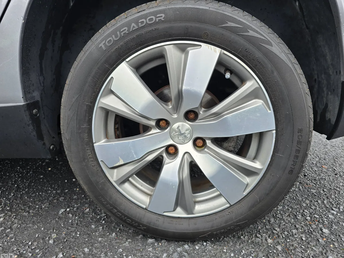 Peugeot 2008 SUV, Diesel, 2016, Grey