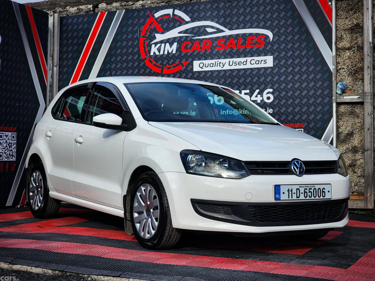 Volkswagen Polo Hatchback, Petrol, 2011, White
