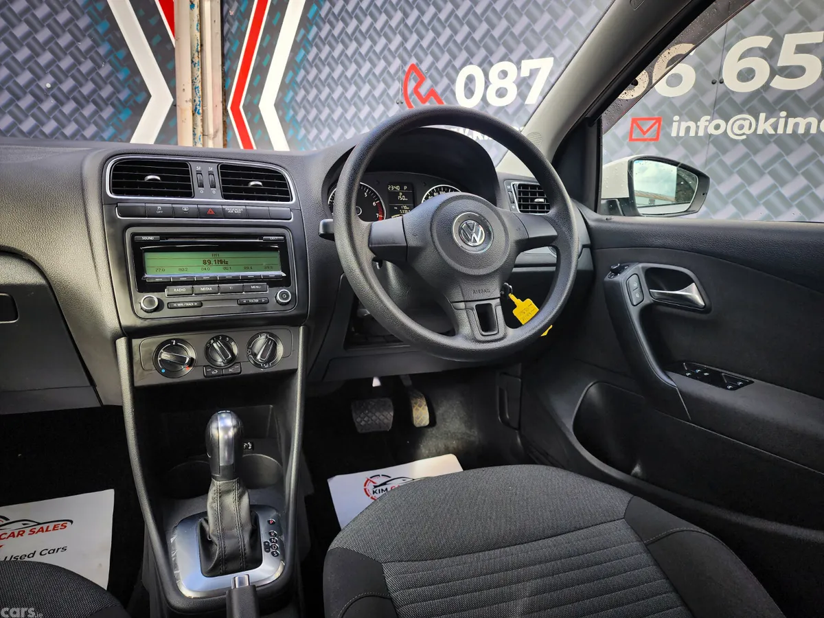 Volkswagen Polo Hatchback, Petrol, 2011, White