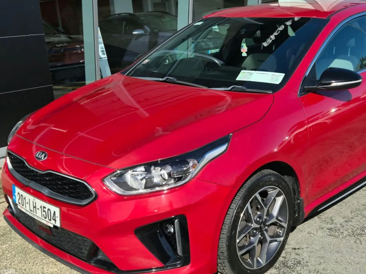 Kia Ceed Hatchback, Diesel, 2020, Red